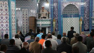 Hatay'da Yıkılan Cami Yeniden İbadete Açıldı