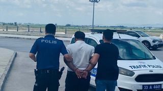 Interpol Tarafından Aranan Şüpheli Mersin'de Yakalandı