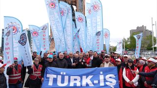 İstanbul'da 1 Mayıs Emek ve Dayanışma Günü Coşkuyla Kutlandı