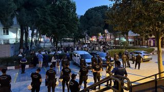 İzmir'de CHP Gençlik Kolları Başkanı ve 3 Kişi Tutuklandı