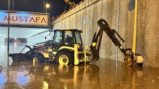 Kayseri'de Sağanak Yağış Hayatı Etkiledi