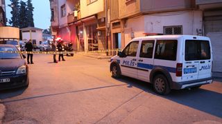 Kilis'te Araç Park Yeri Kavgasında Baba ve Oğlu Yaralandı