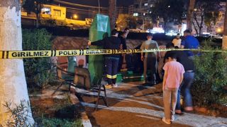 Mersin Tarsus'ta Parkta Kişi Ölü Bulundu