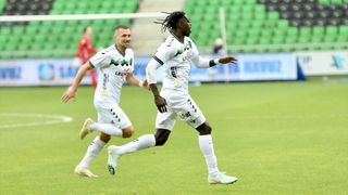 Sakaryaspor, Esenler Erokspor'u 2-0 Göçtü!