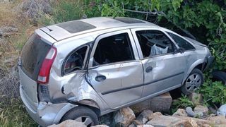 Uşak'ta Devrilen Otomobilde 4 Kişi Yaralandı