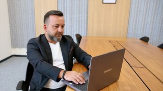 Yapay Zeka Destekli Yazılım Robotu ile Operasyonel Verimlilikte Devrim!