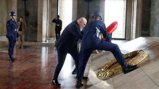 Fenerbahçe Beko Anıtkabir'i Ziyaret Etti