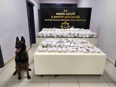 Konteynerin motor bölümünde kokain, Mezitli'de 122 kilo esrar ele geçirildi