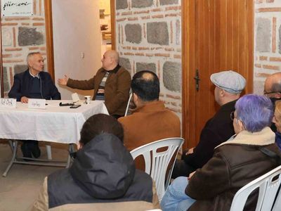 Kurşunlu Han'da geçmişe yolculuk: Manisa'nın çarşısı ve müziği konuşuldu