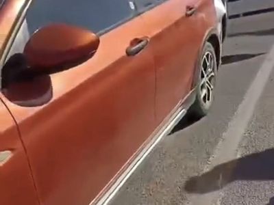 Kızıltepe'de Turgut Özal Mahallesi'nde zincirleme çarpışma: üç sürücü hastaneye kaldırıldı