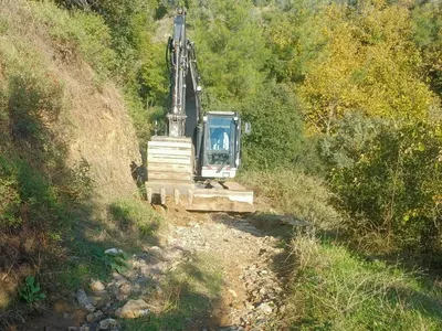 Efeler’de kırsal yollar tesviye edilerek üretime açılıyor