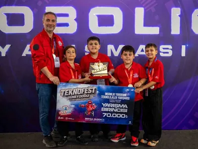 Denizli'den teknoköprü: Nalan-Mustafa Kaynak Bilim ve Sanat Merkezi TEKNOFEST'te dört Türkiye derecesi