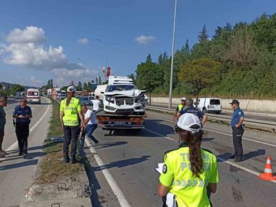 Havza'da öğleden sonra zincirleme kaza: iki yolcu yaralandı