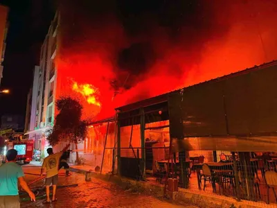 Dalaman'da iş yeri yangını döner salonunu kullanılamaz hale getirdi