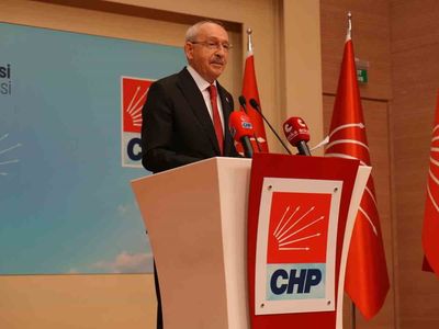 Kılıçdaroğlu: 13 yıl sonra CHP önerisi çerçeve yasada hayat buldu