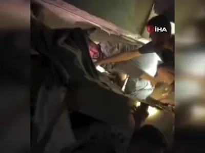 Gazze'de yıkılan 7 katlı binanın enkazında umut ve kaygı
