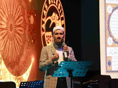 Talas'ta mevlid kandili coşkusu: dualar, ilahiler ve kültür evi sürprizi