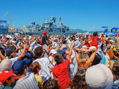 Mavi Vatan semalarında TEKNOFEST rüzgârı: hava araçları gösterisi büyüledi