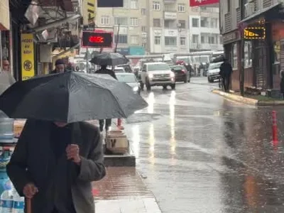 Elazığ'da kuvvetli sağanak uyarısı: yaşam ve ulaşım etkileniyor