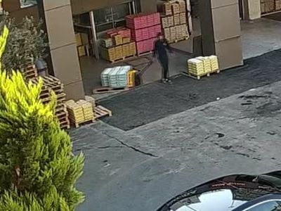 Bayrampaşa otoparkında jammer ile kilit engellendi, 200 bin lira çalındı