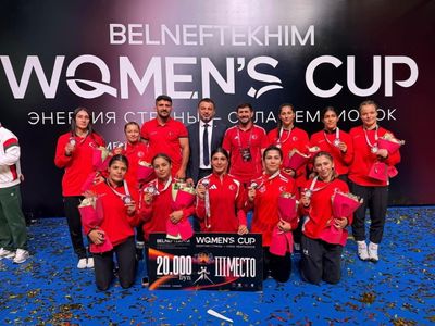 Belarus'ta milliler podyuma çıktı: Belneftekhim Women's Cup u23'te üçüncülük