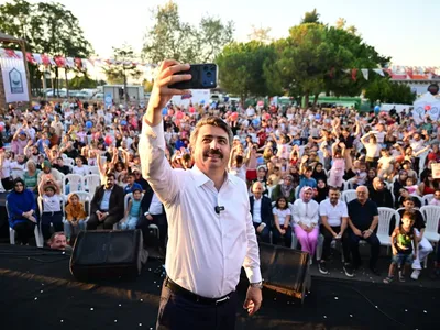 Yeni döneme neşeyle: Yıldırım'da okula dönüş şenlikleri miniklere unutulmaz gün yaşattı