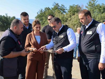 Köy yollarında dayanıklı dönüşüm: Osmaneli Sarıyazı-Benli-Ağlan hattı sıcak asfalta hazırlanıyor