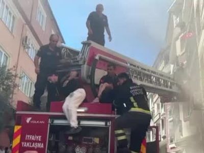 Bursa Orhangazi'de Yangın: Engelli Çocuk İtfaiye Tarafından Kurtarıldı
