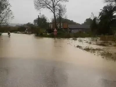 Kaynarca Uzakkışla'da turuncu kodlu yağış tarım arazilerini su altında bıraktı