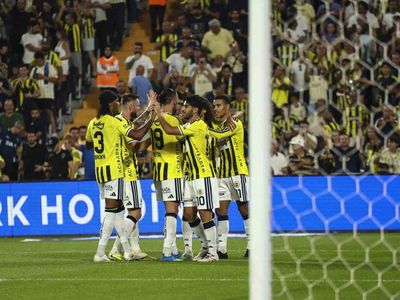 fenerbahçe konyaspor karşısında beş maçlık galibiyet serisi kurdu