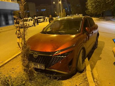 nusaybin'de otomobil refüje çıktı: 1 yaralı