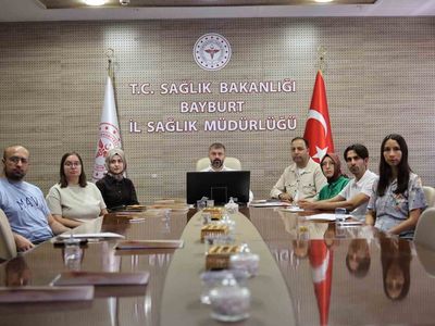 Bayburt'ta sağlık çalışanlarına iyi uygulamalar portalı tanıtıldı