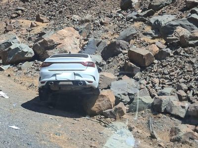 Taşbaşı yakınlarında kaza: aynı aileden üç kişi yaralandı