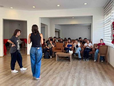 Efeler'de tiyatro ve halk oyunları kayıtları: başkan Anıl Yetişkin duyurdu