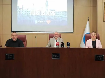 Aşgın'dan 'Manifest' grubuna yanıt: belediye konser düzenlemeyecek, organizasyon serbest