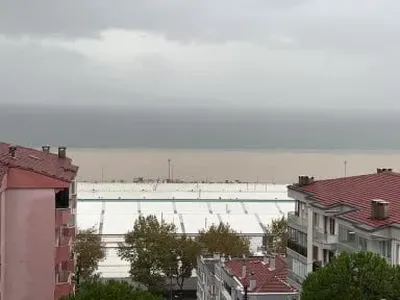 Bursa’da sel çamuru Mudanya sahillerini buladı