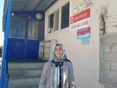 Namaz sırasında tekmelenen kedi için soruşturma: şüpheli gözaltında, gönüllüler arıyor