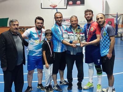 Aydıntepe’de 30 Ağustos zafer kupasını Yakutiye Gençlik kazandı