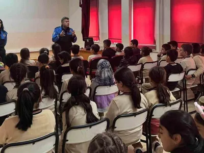 Güvenli yarınlar için 218 öğrenciye polis eğitimi