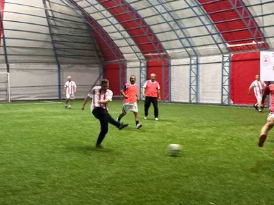 Tatvan'da kurumlar arası sahada kardeşlik: şehitler anısına futbol turnuvası