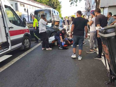 yasak dönüşte çarpışma: kurye motosikleti sürücüsü yaralandı