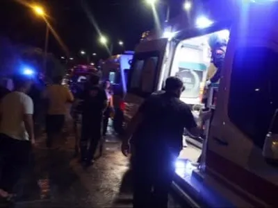 Kozan'da sağanak paniği: otomobil sulama kanalına düştü, iki kişi yaralandı