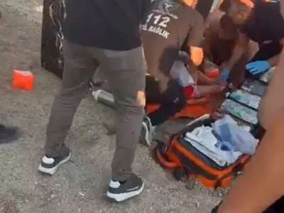Tatvan'da aileyle Van Gölü'ne giren 4 yaşındaki çocuk yaşamını yitirdi