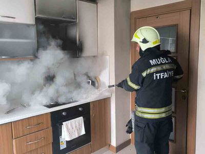 Mutfakta unutulan yağ, TOKİ dairesinde yangına neden oldu