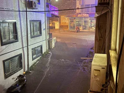 Gece bastıran fırtına Kuşadası'nda cadde ve sokakları su altında bıraktı
