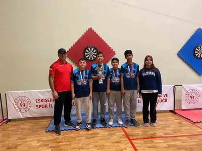 Okul sporlarında dart heyecanı Eskişehir'de sona erdi