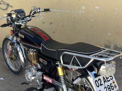 Yeşilyurt mahallesinde park halindeki motosiklet sahibini beklemedi