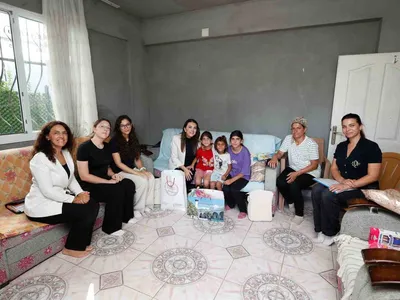 Hatay'da yüreklerde umut: ev ziyaretleri çocuklara destek oluyor