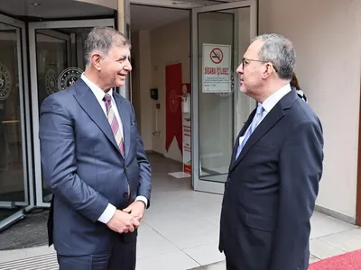 İzmir'de engelsiz yaşam köyü ulaşım krizini iktidar ve belediye birlikte çözdü