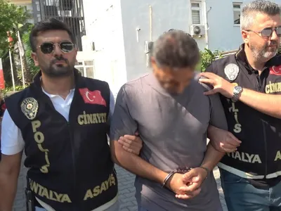 Eski polis memuru havalimanı otoparkında tanıdığı kadını öldürdü